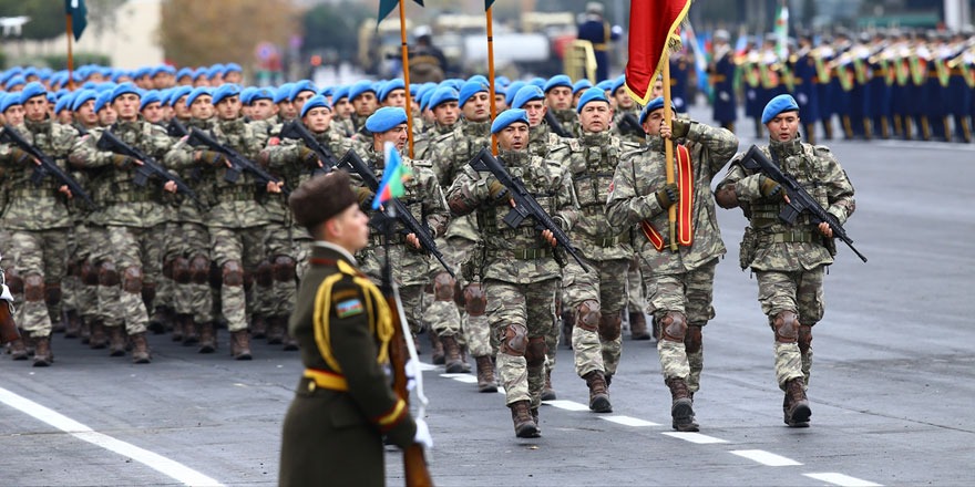 Türk ve Azerbaycan ordusu 'Ceddin Deden' ile yürüdü