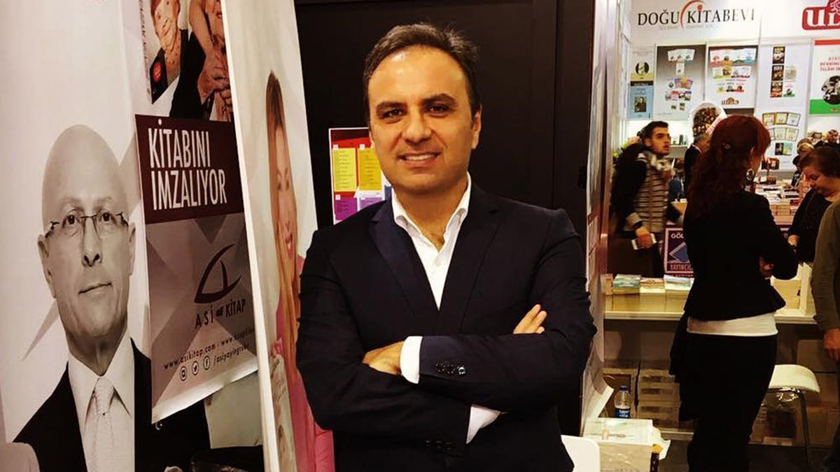 Gürkan Hacır kimdir, kaç yaşında, nereli? Programı yayından kaldırıldı!