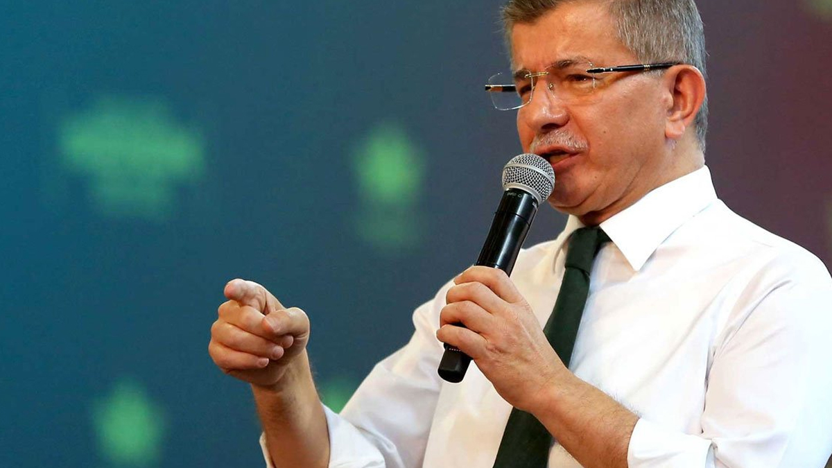 Davutoğlu'ndan Erdoğan'a Perinçek eleştirisi: Yeni FETÖ'ler mi esir aldı?