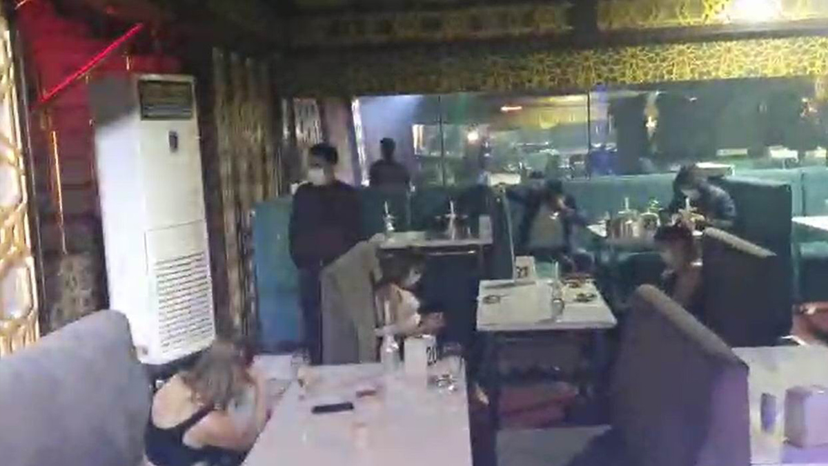 Yasaklara rağmen faaliyetine devam eden mekana baskın düzenlendi