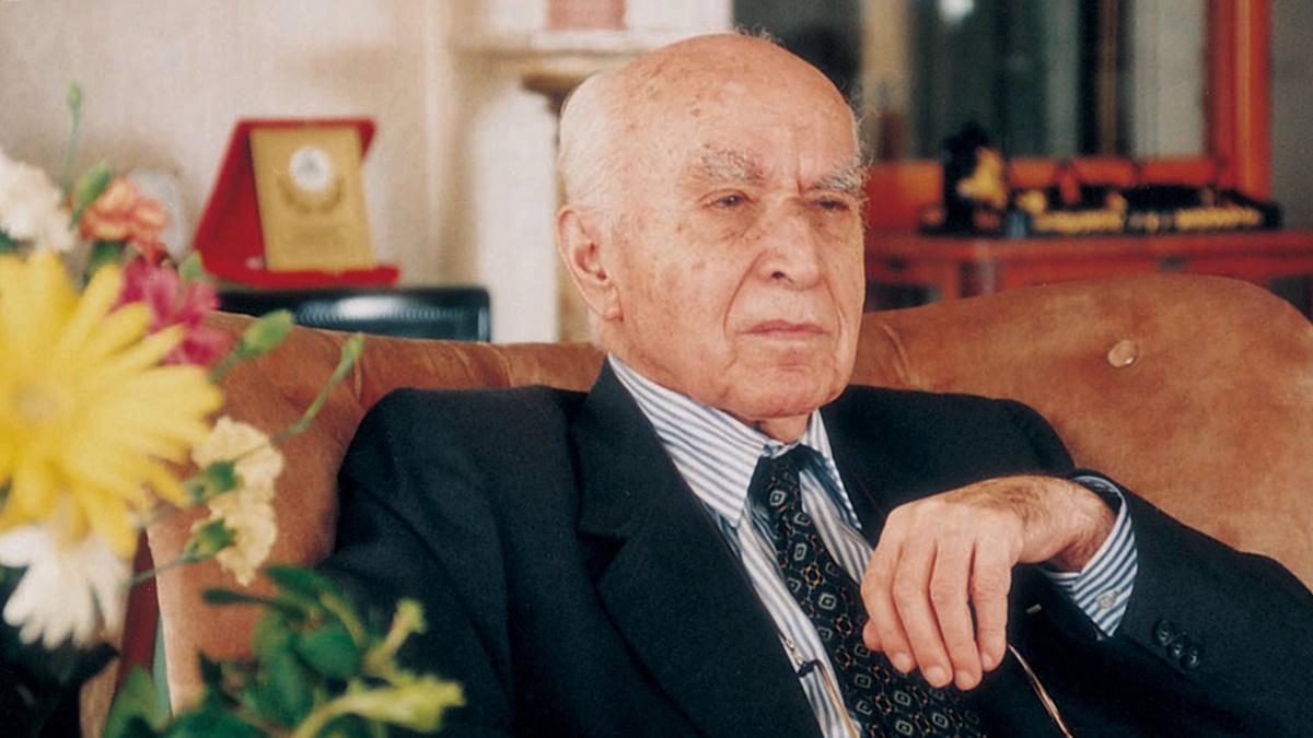 İzzet Baysal kimdir?