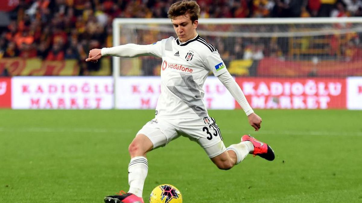 Beşiktaş Rıdvan'la sözleşme uzattı