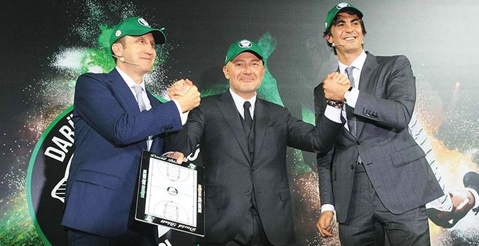 Daçka'nın yeni başantrenörü David Blatt ayağının tozuyla KARAR'a konuştu