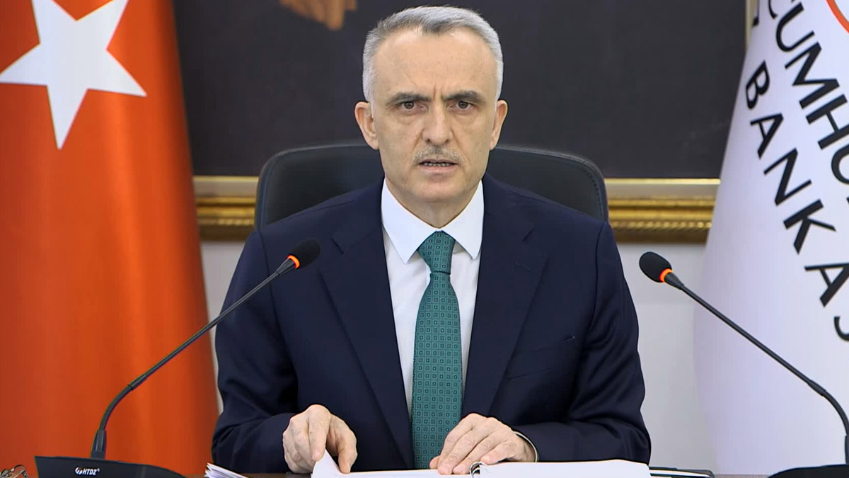 Naci Ağbal: Gerekirse para politikasını daha da sıkılaştıracağız