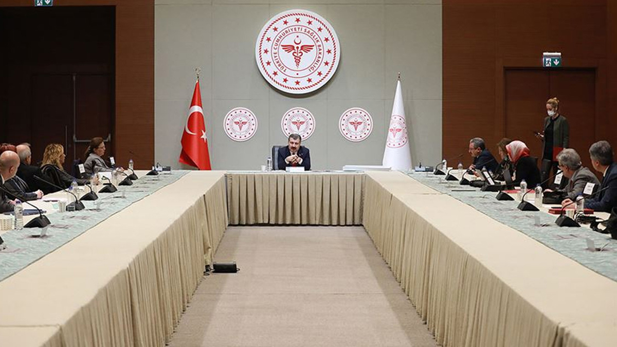 Bilim Kurulu'ndan sürpriz toplantı: Gündemde aşı var