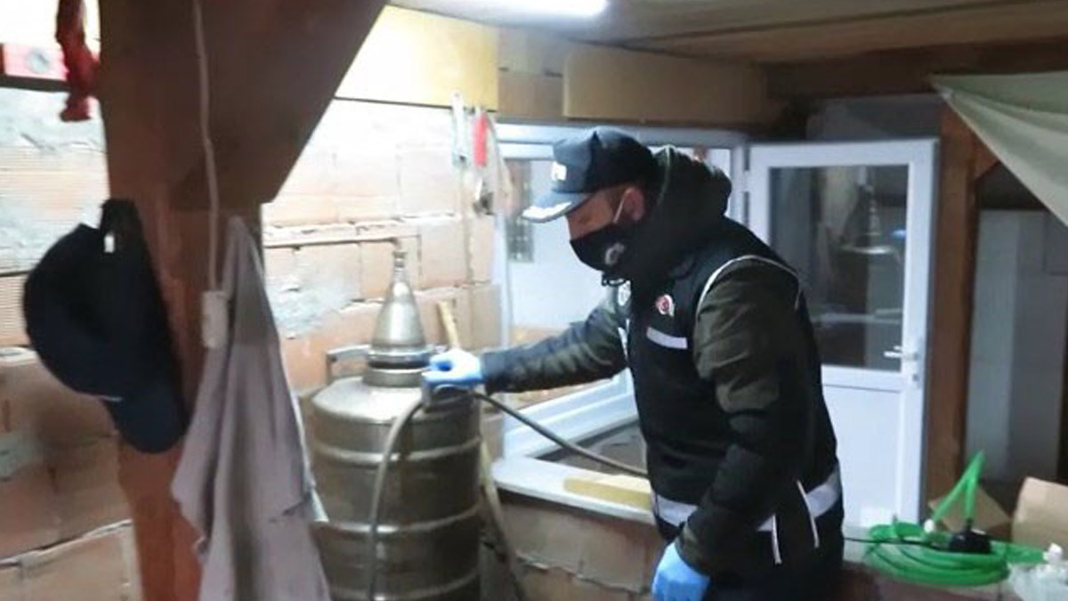 Bursa'da sahte içki ölümlerinin ardından operasyon