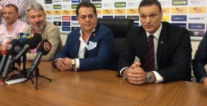 Eskişehirspor'un yeni teknik direktörü Alpay Özalan oldu