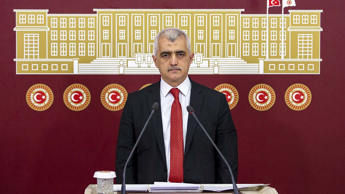 HDP'li Gergerlioğlu: Çıplak arama şikayetlerini söylemek bile utanç verici!