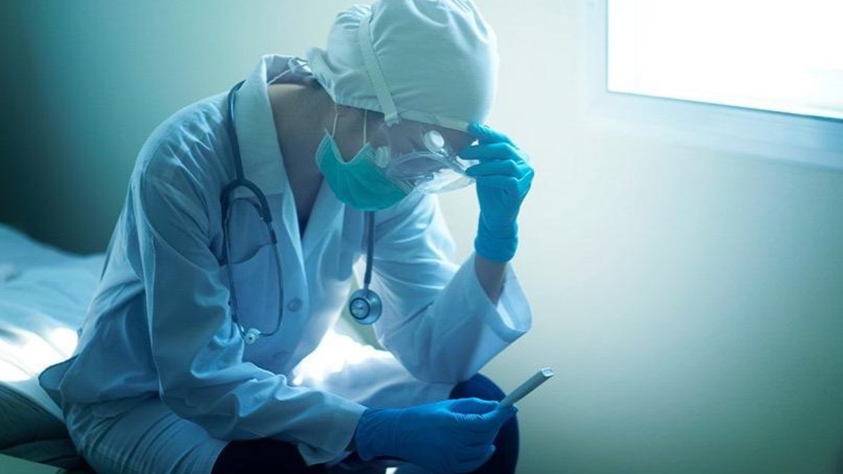 Her 10 koronavirüs hastasından 1'i sağlık çalışanı