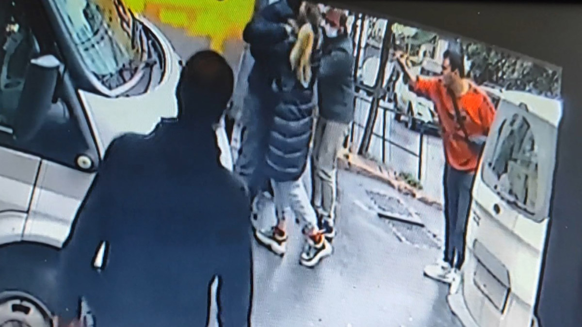 'Yolu neden kapatıyorsun?' kavgasında silahlar çekildi