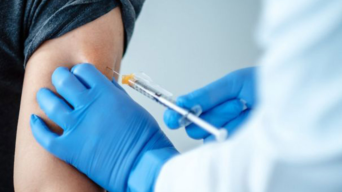 Katar da aşılamaya başlıyor