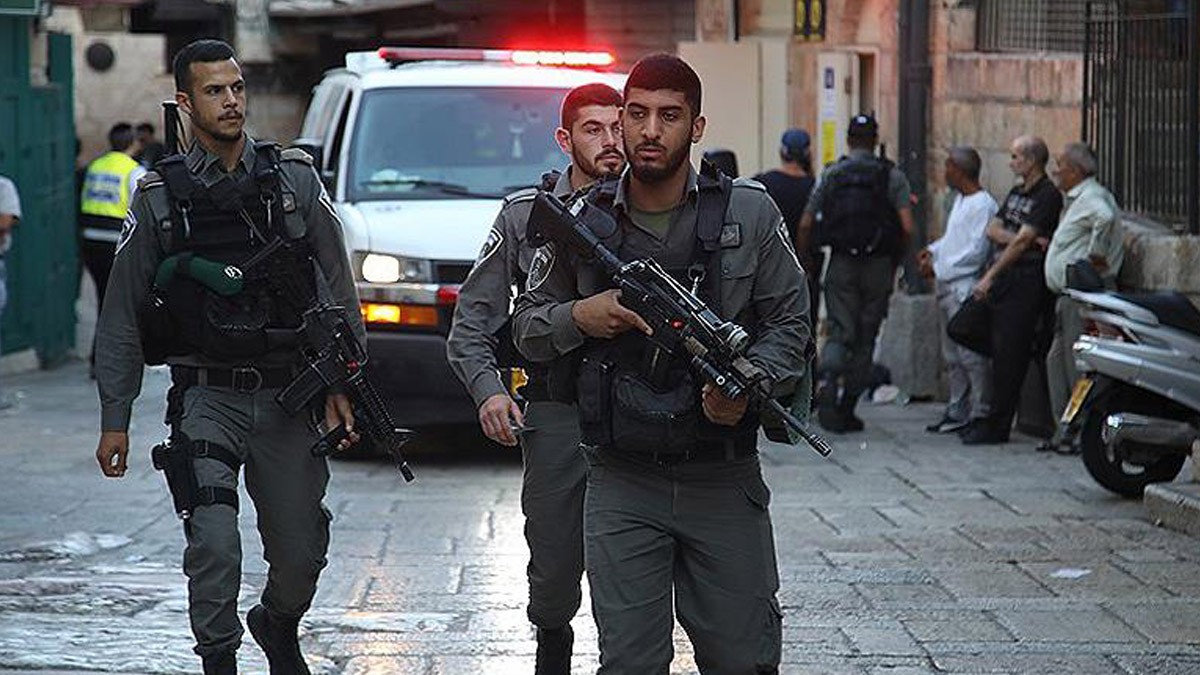 İsrail polisinin vurduğu Filistinli genç hayatını kaybetti