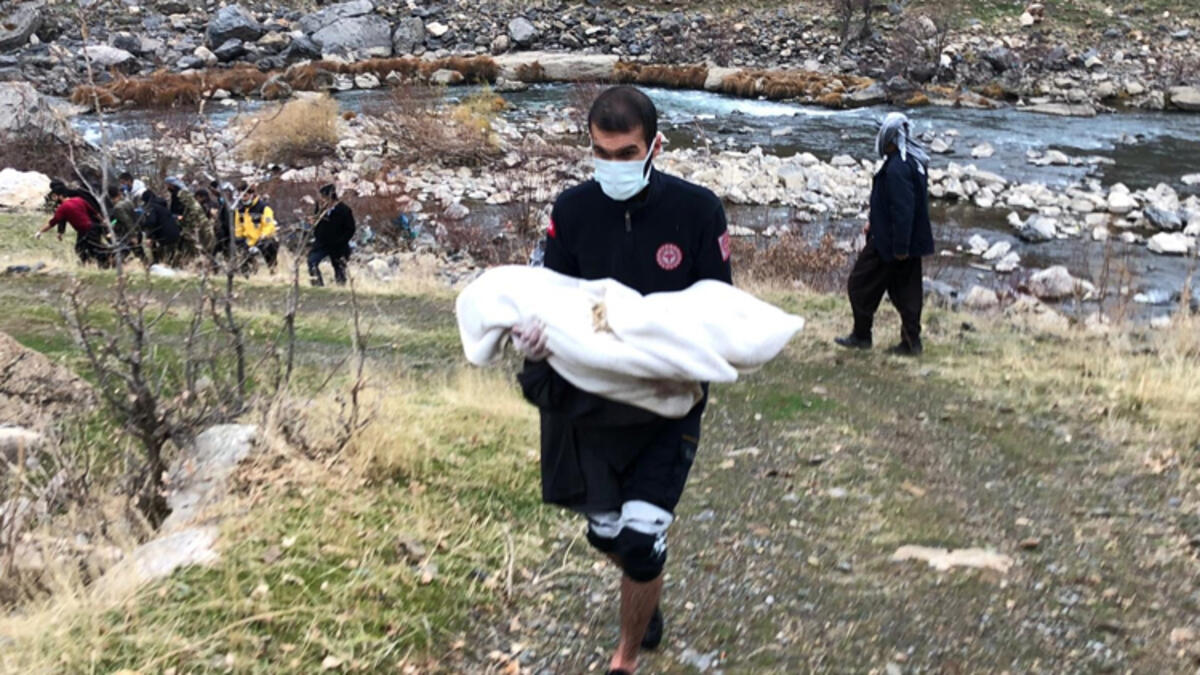 Feci kazada uzman çavuş eşi ve çocuğu hayatını kaybetti