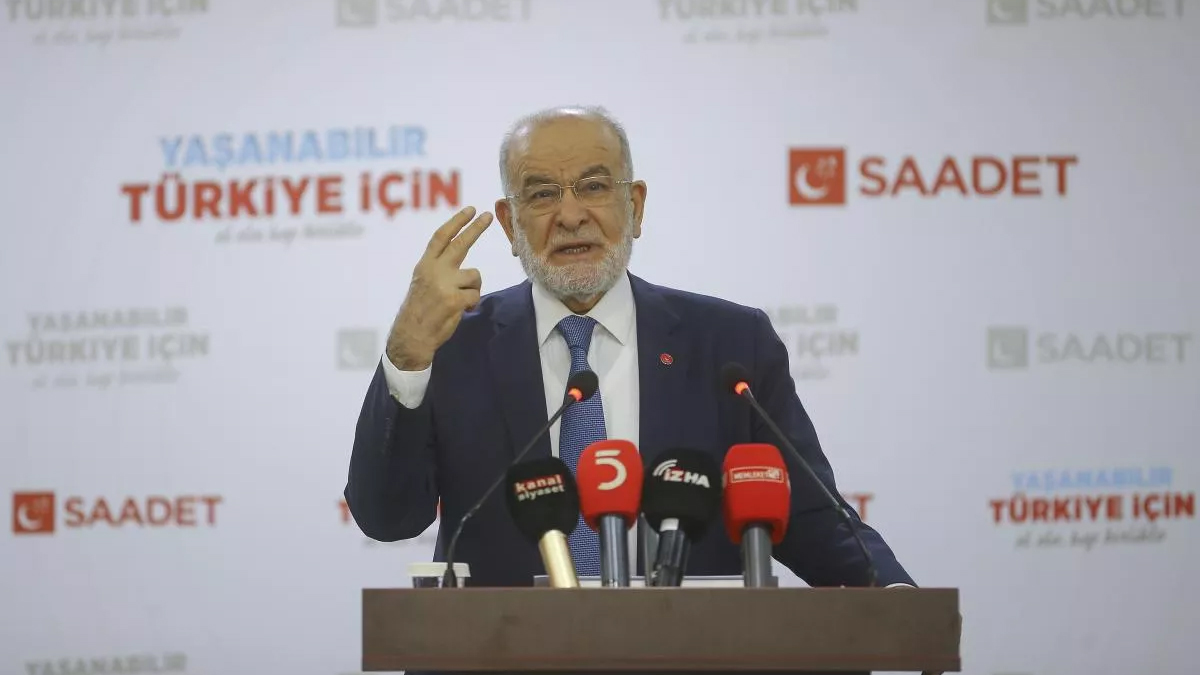 Karamollaoğlu'ndan hükümete 'çıplak arama' tepkisi: Utanç vesilesidir