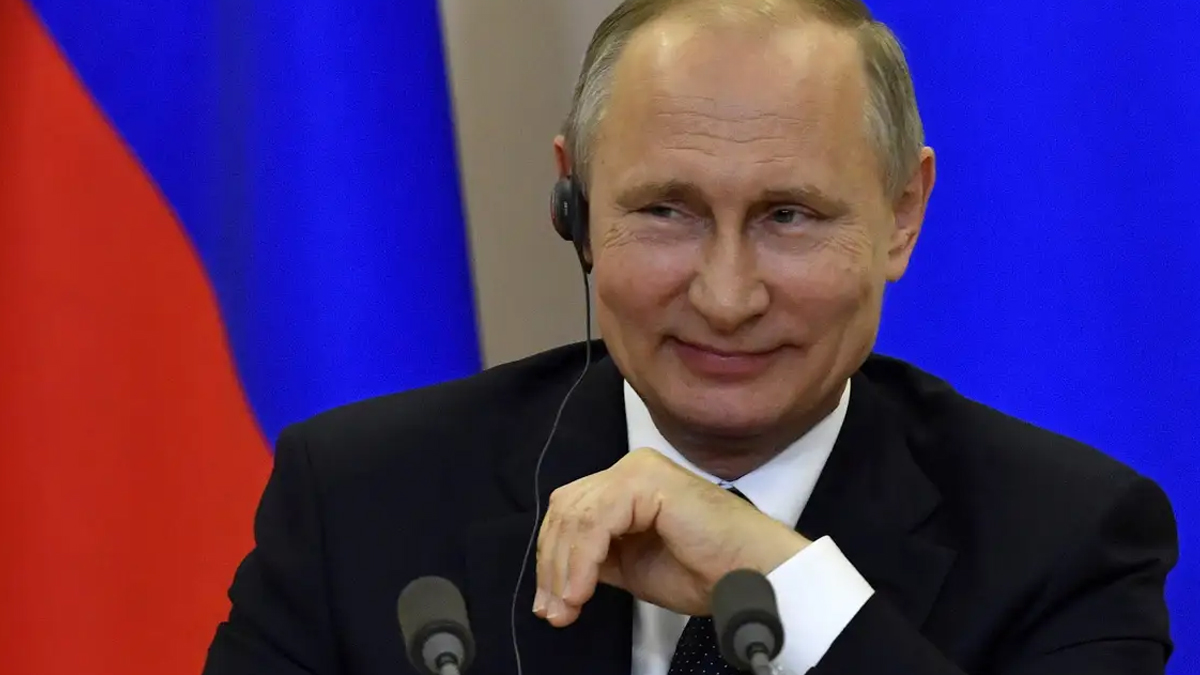 Putin'den kendisine ömür boyu dokunulmazlık