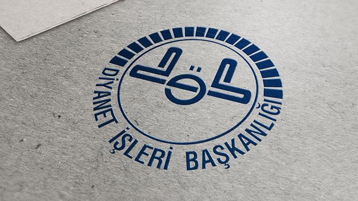 Diyanet: Ezanın asli şekli dışında okunması caiz değil