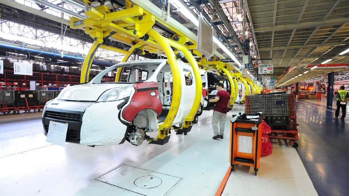 Tofaş, Bursa'da üretimi geçici durdurdu