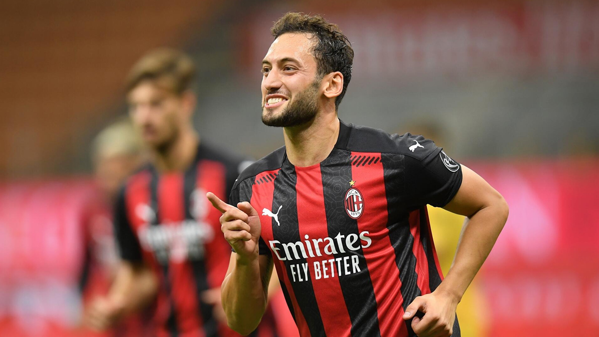 Hakan Çalhanoğlu dev kulüplerin radarına girdi