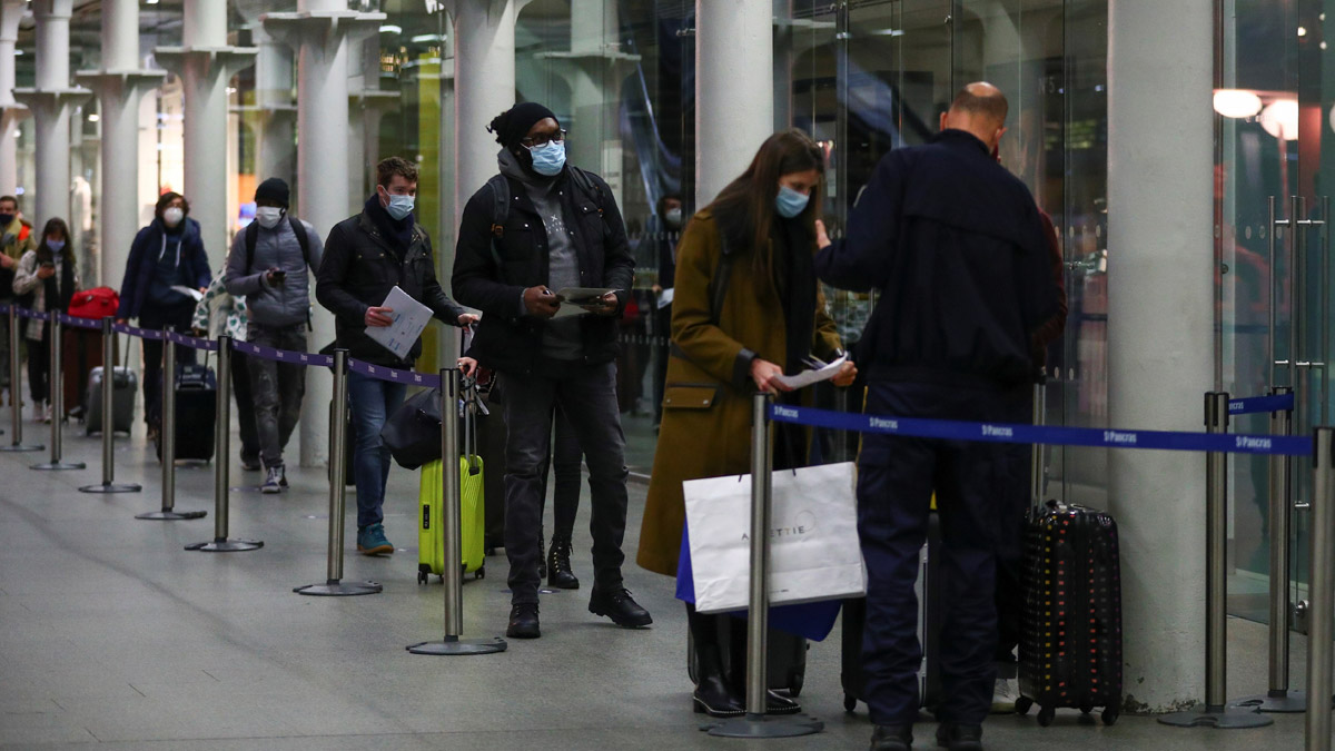 İngiltere ve Danimarka'dan gelecek yolculara uyarı