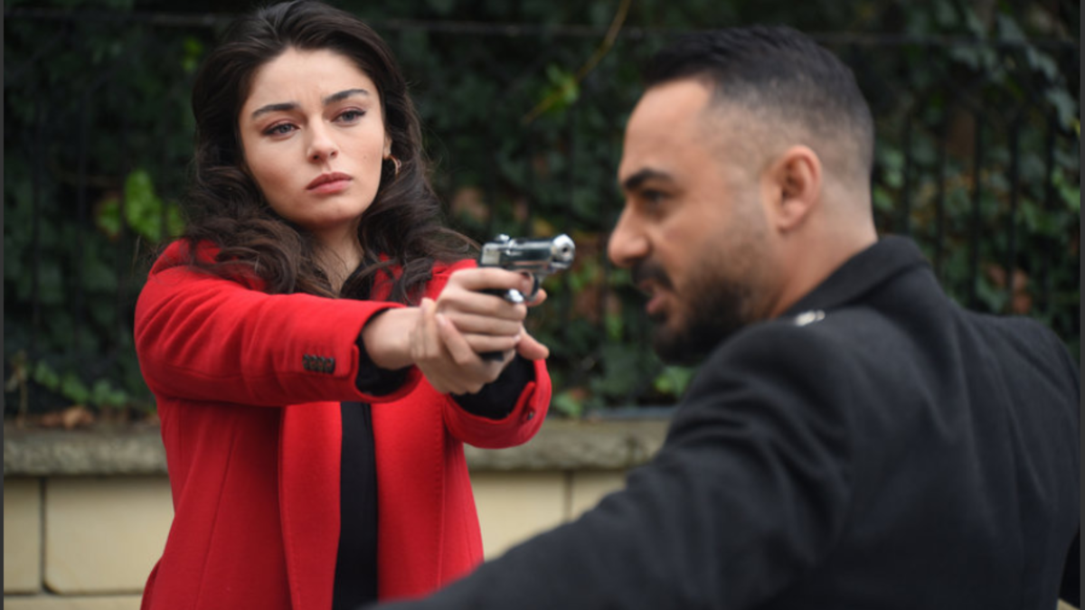 Arıza'nın 16. bölümünde Haşmet, ailesinin katilini öğreniyor