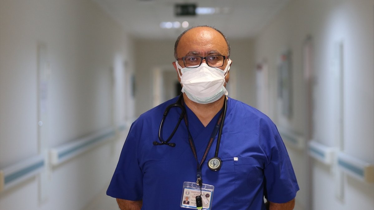 Prof. Dr. Yılmaz: Vatan hainleri villalarda parti veriyor