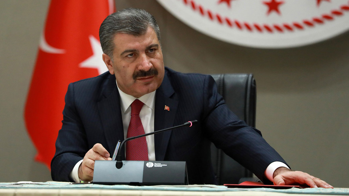 Son dakika! Bakan Koca: Aşıyı getiren uçak Pekin'den havalandı