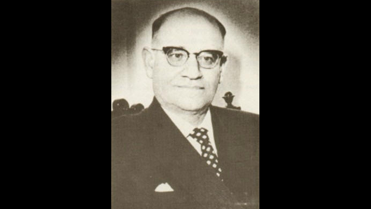 Ziya Selışık kimdir?