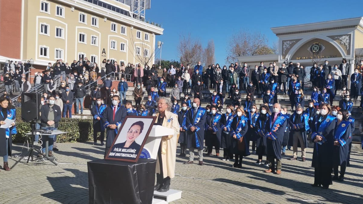 İstanbul Aydın Üniversitesi'nden öldürülen Aylin Sözer'e veda
