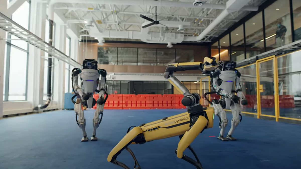 Harika robotlardan yeni yıl dansı