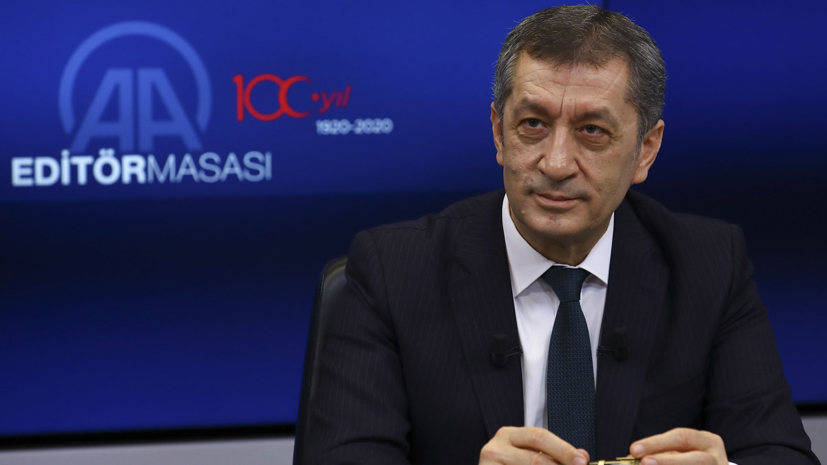 Bakan Selçuk'tan öğretmen atamalarına ilişkin dikkat çeken açıklama