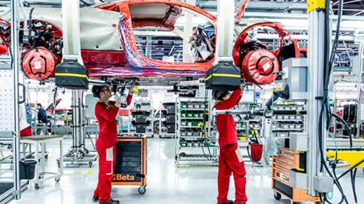 Ferrari tam elektrikli otomobil pazarına SUV araçla giriyor