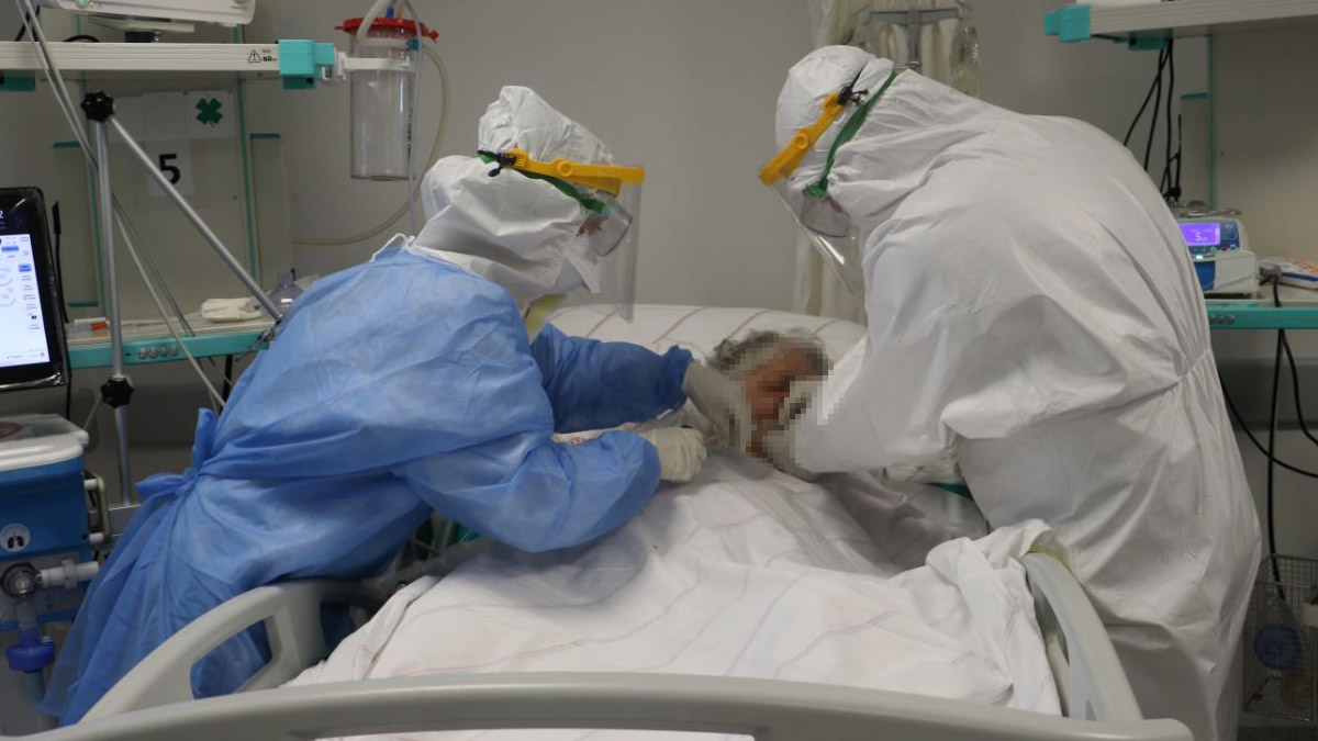 Son dakika! Bakan Koca, 1 Ocak tablosunu açıkladı: Vakalar ve can kayıpları düşmeye devam ediyor