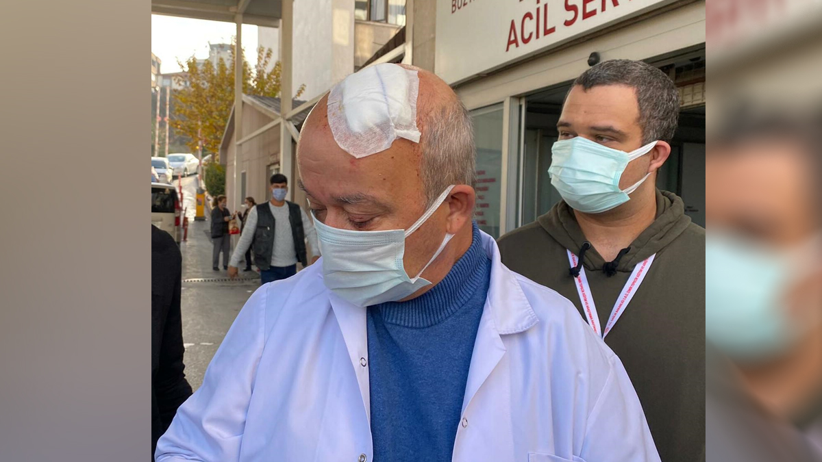 Maske uyarısı yapan doktora taşlı saldırı