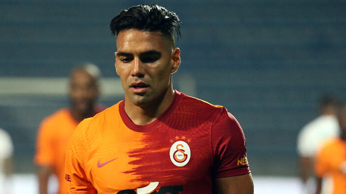 Galatasaray'da Falcao klasiği: 30 dakikada sakatlandı