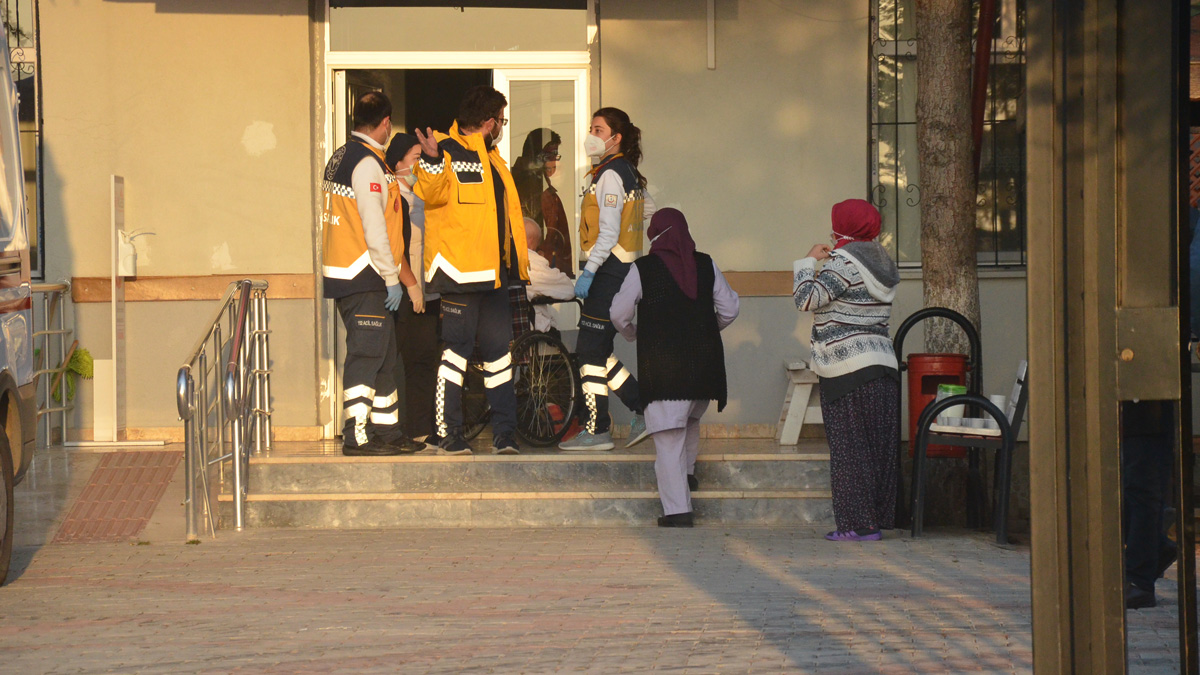 Yatılı engelli bakım merkezinde korkutan yangın