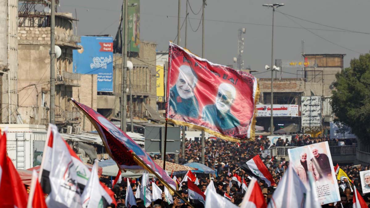 Tahrir Meydanı'nda Süleymani ve el-Mühendis için anma töreni