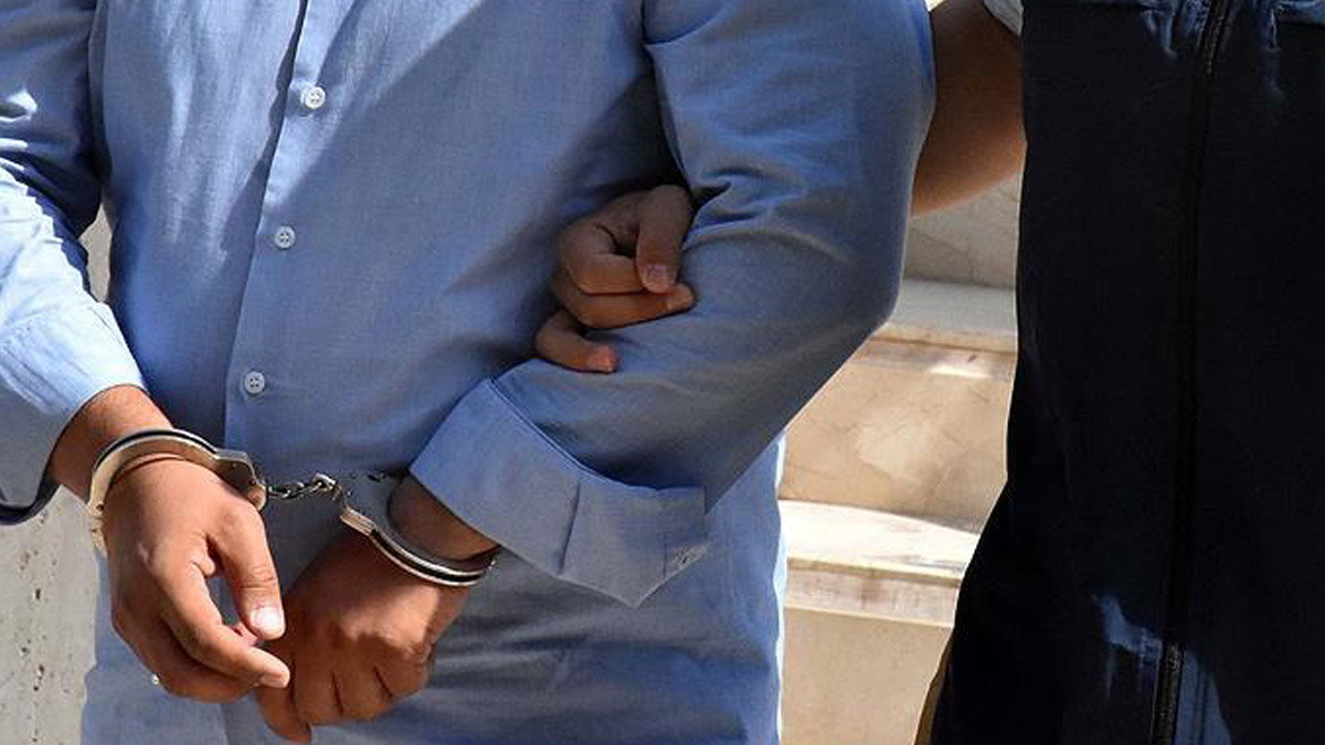 Boşanmak isteyen eşini ölümle tehdit etti