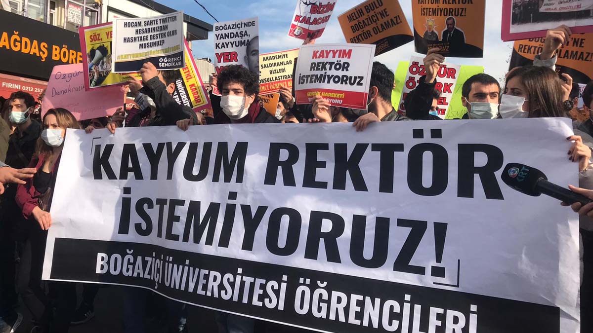 Boğaziçi Üniversitesi öğrencileri: Kayyum rektör istemiyoruz