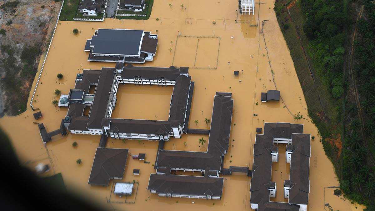 Malezya'yı yine sel vurdu, 20 binden fazla kişi yerinden oldu