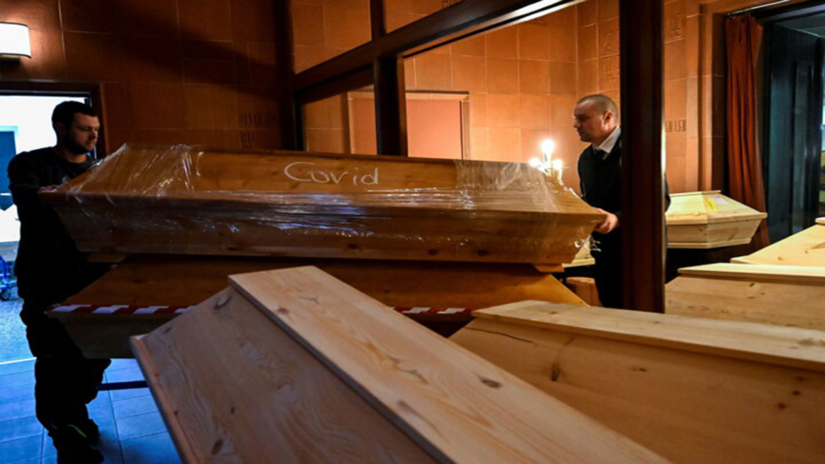 Almanya'da vahim tablo: Krematoryumlar cesetlerle doldu