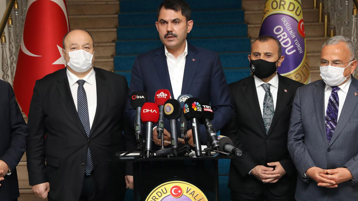 Bakan Kurum: Dere yatağındaki yapılar kaldırılacak