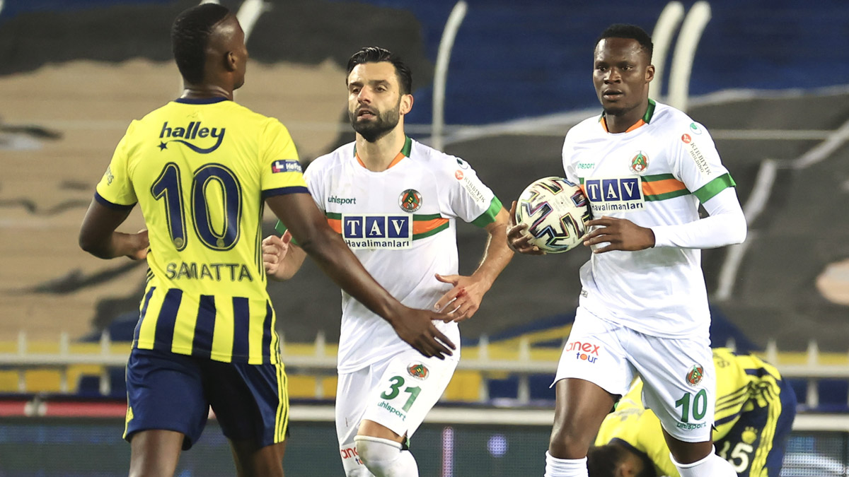 Fenerbahçe seriye bağladı! Kadıköy'de 3 gol, 2 penaltı...