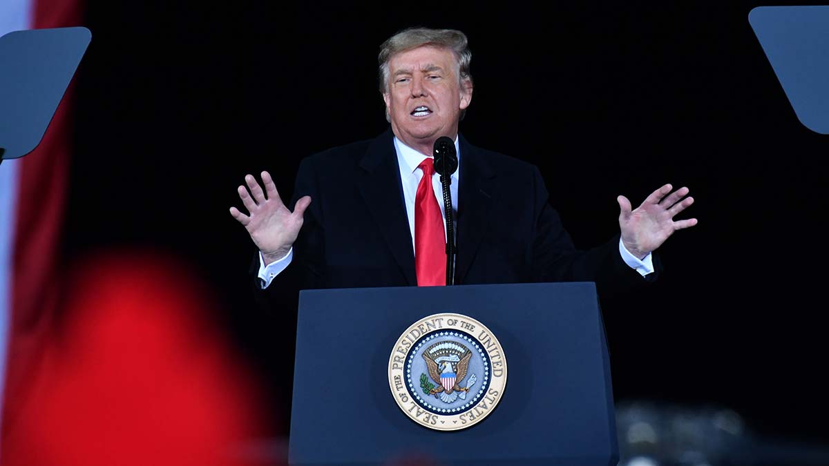 New York Times'tan çarpıcı iddia: Trump kendisi için 'özel af' çıkaracak