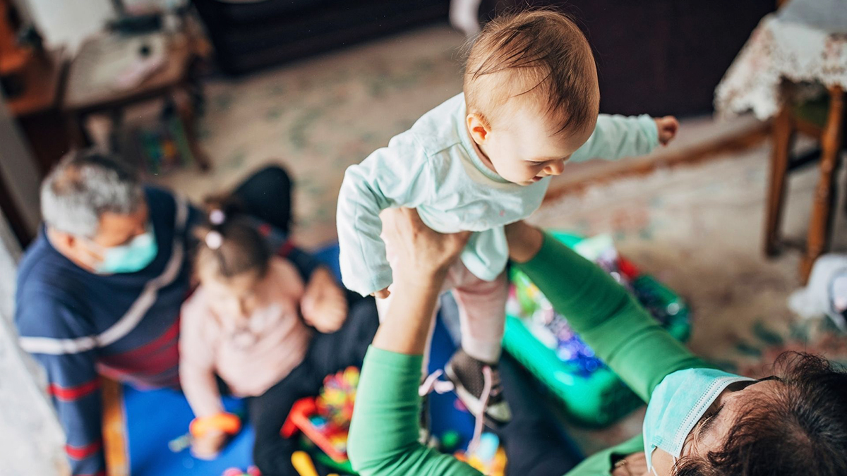 Koronada ikinci dalga çocukları vurdu