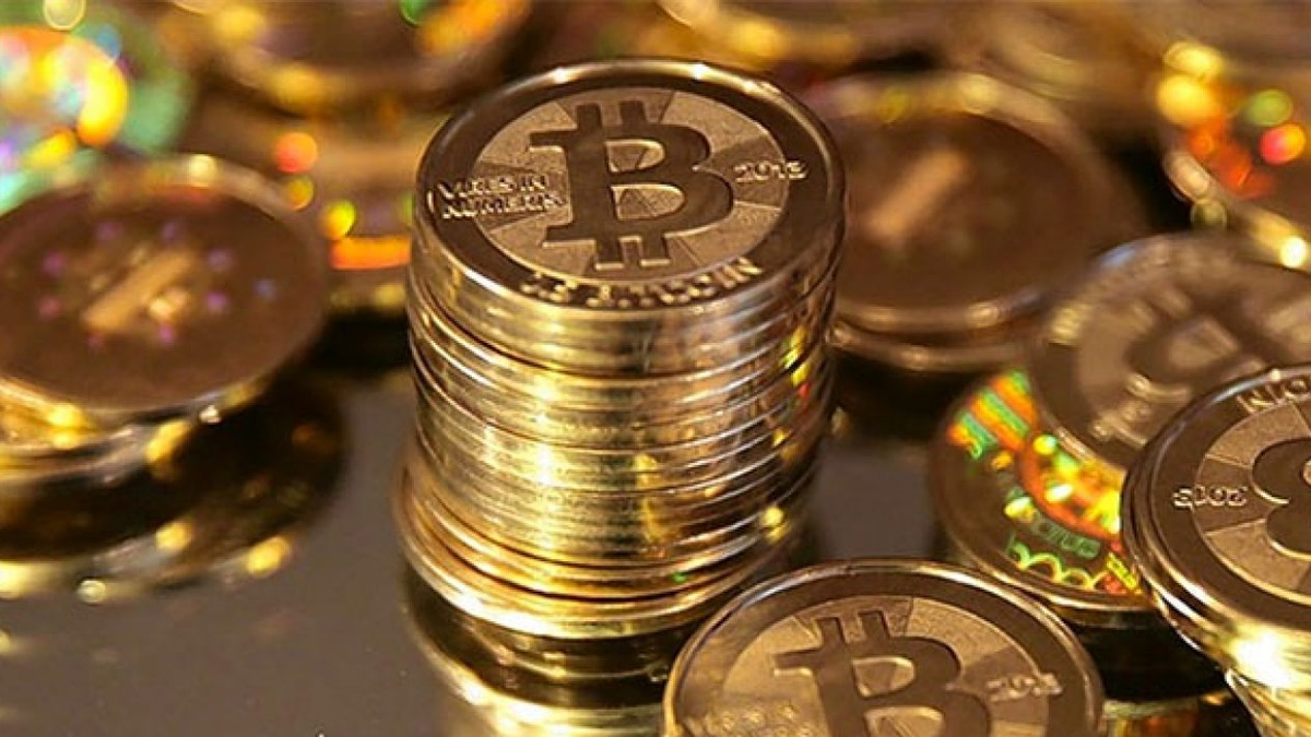 Bitcoin'de yeni zirve 42 bin dolar
