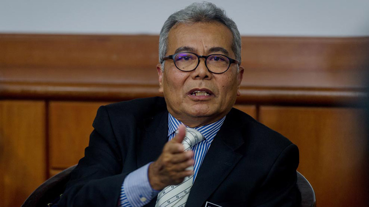 Malezya'da 2 bakan koronavirüs karantinasına girdi