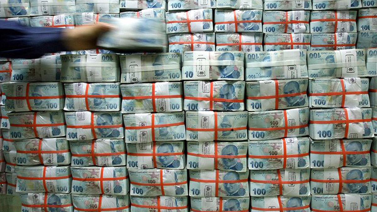 Cari açık beklentilerin üzerinde