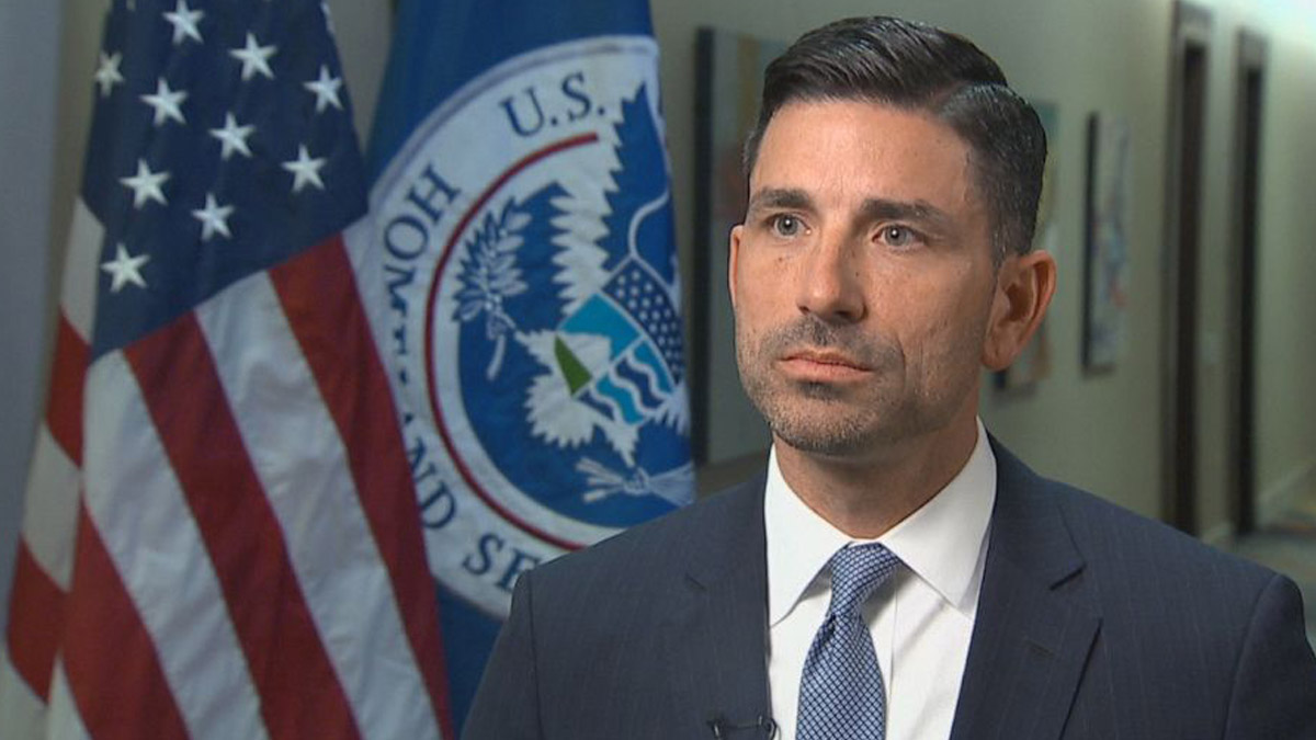 ABD'de Bakan Vekili Wolf istifa etti