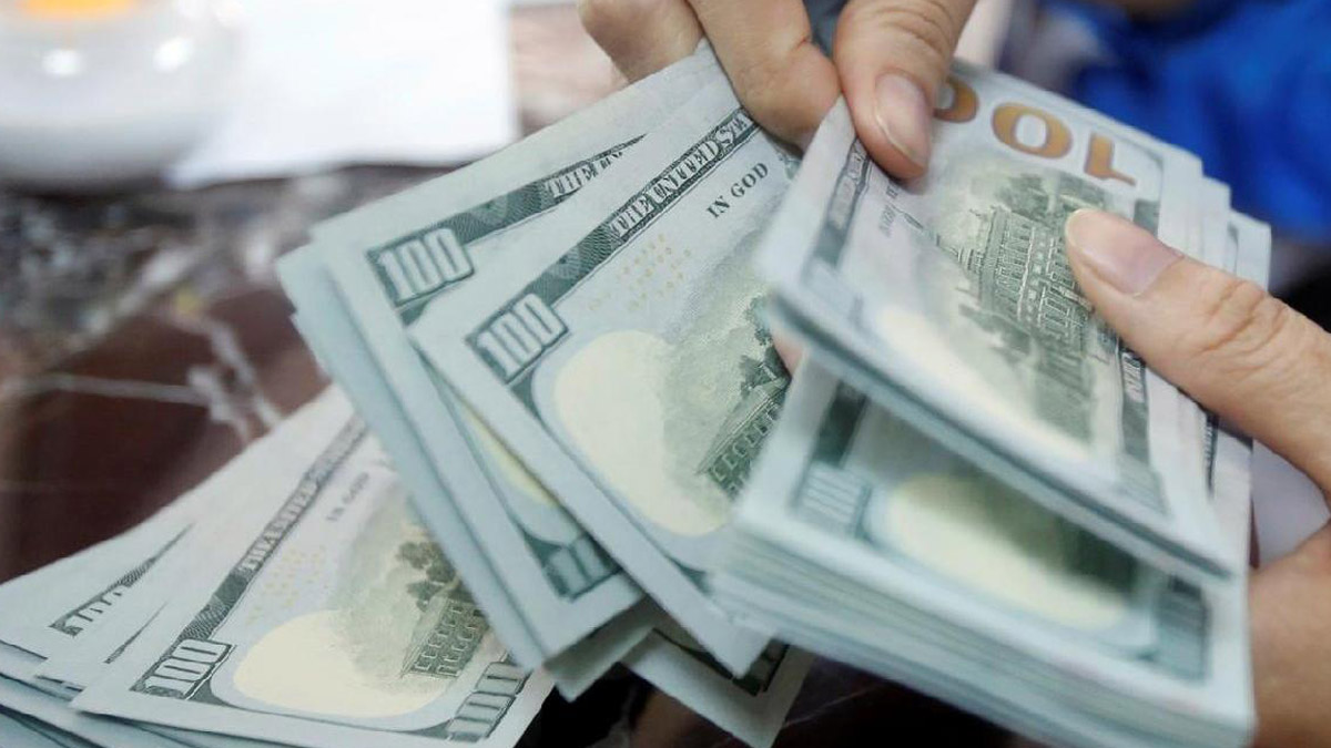 Kur takas parayla düştü