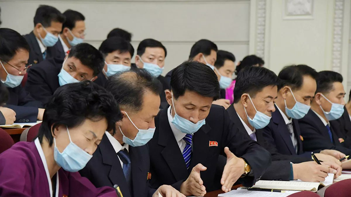 Kuzey Kore'de kongrenin 7. günü maske takmaya başladılar